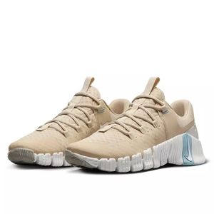 Nike Women's Free Metcon 5 Training Shoes Fresh Sand Drift Hightech Foam Core